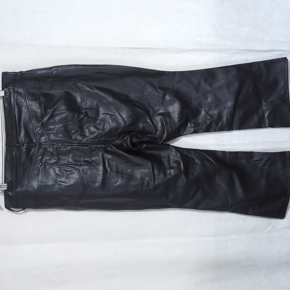 Old Navy Black Faux Leather Flare Pants Higher High-Rise Smoothing Front Size 16 - Picture 4 of 4